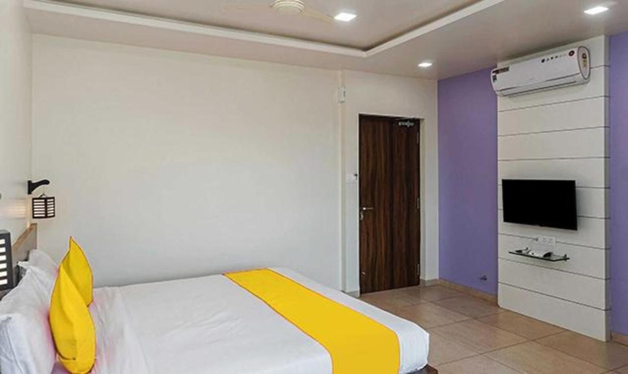 Fabhotel Karishma Palace Supe エクステリア 写真