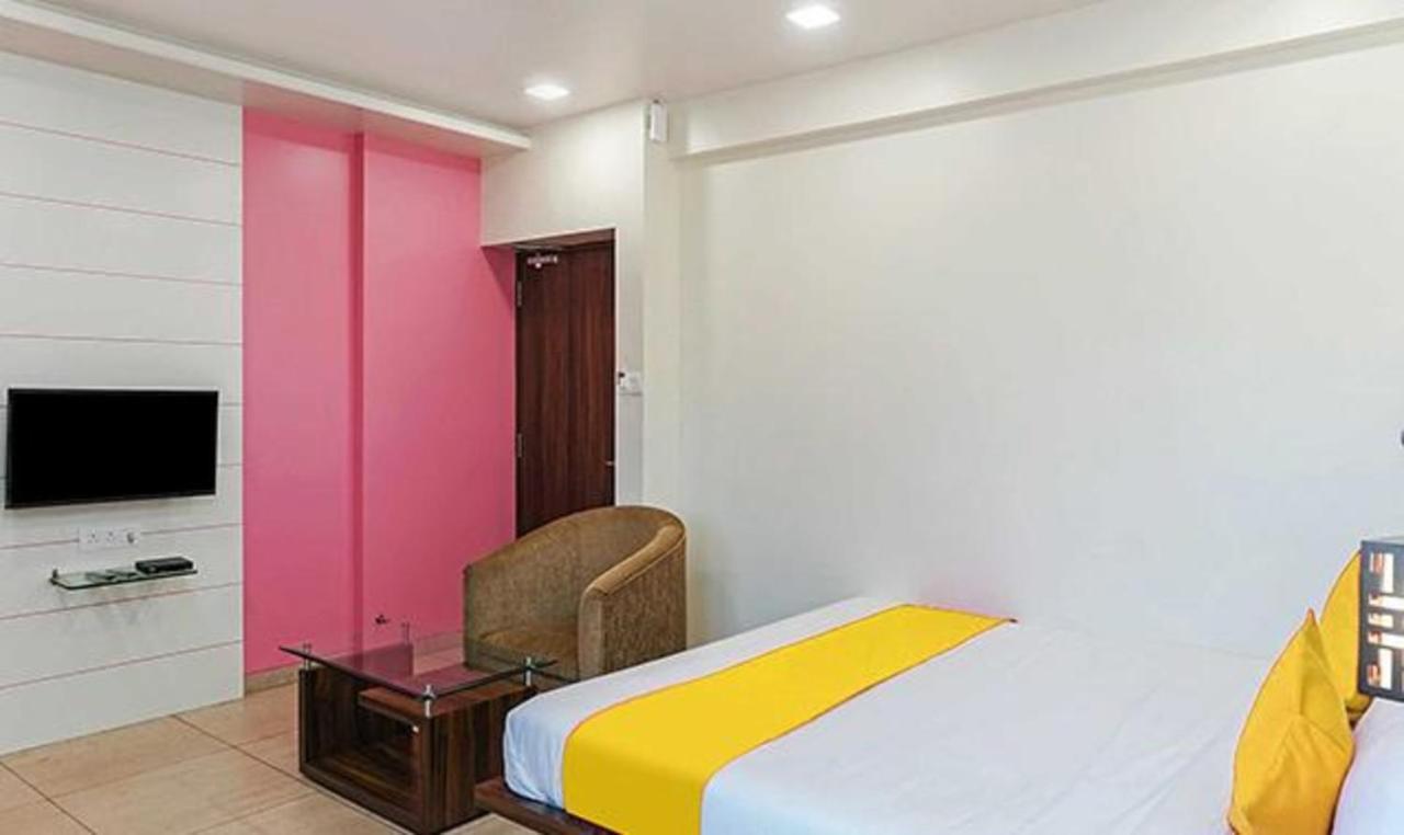 Fabhotel Karishma Palace Supe エクステリア 写真